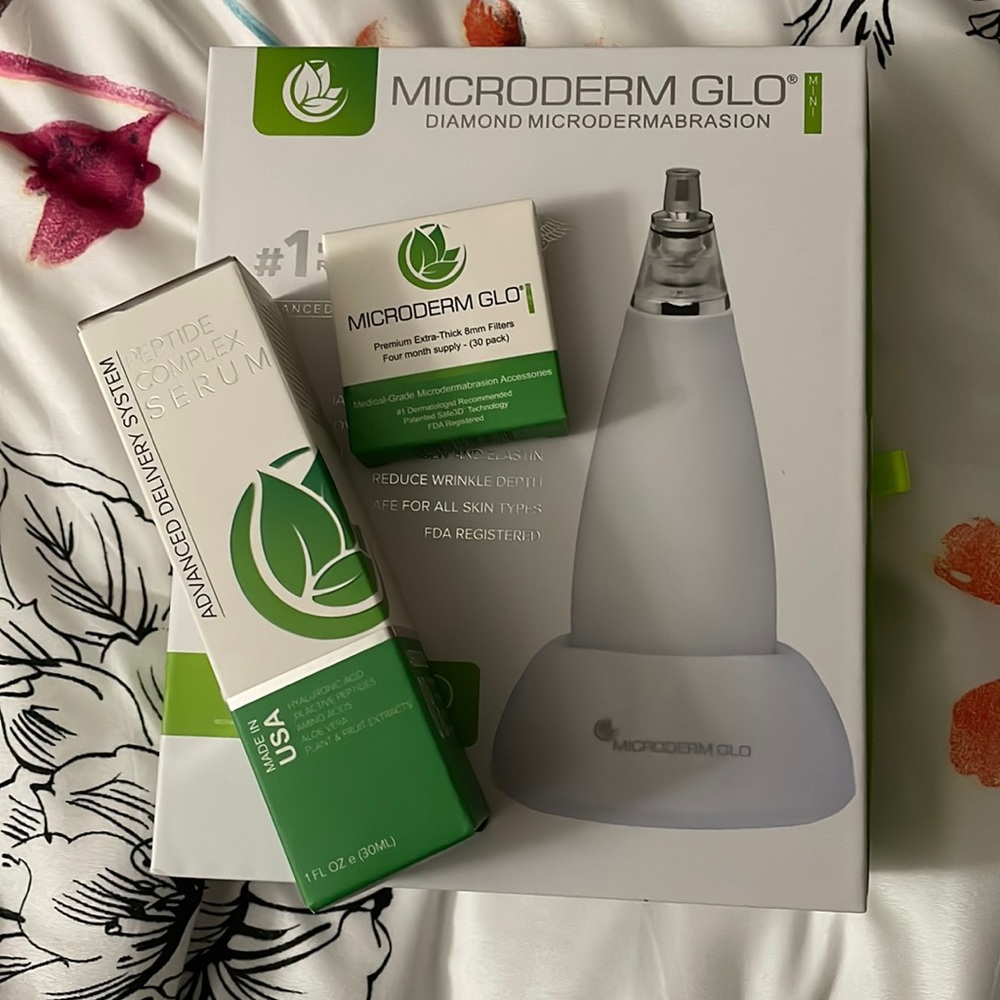 Microderm Glo
